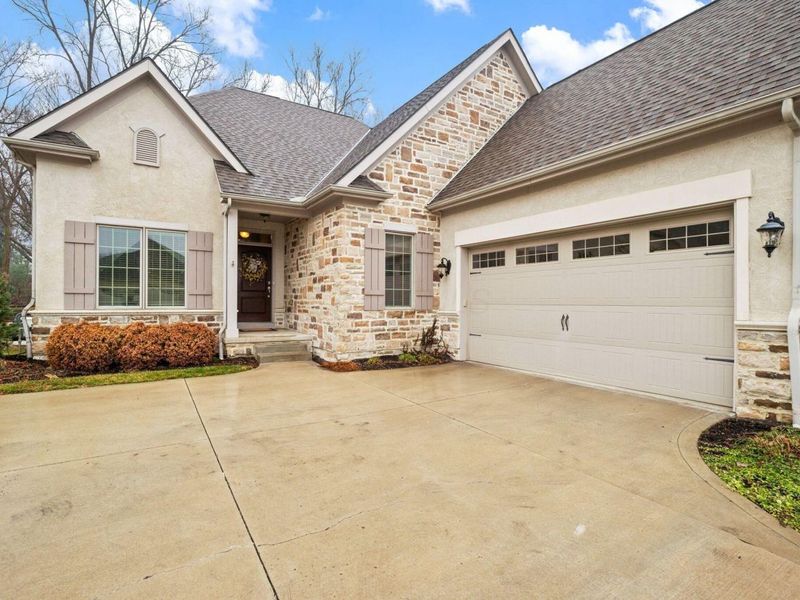 876 John Michael Way, Columbus, OH 43235 Photo 1