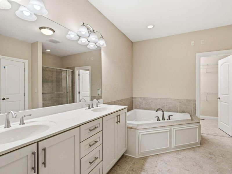 876 John Michael Way, Columbus, OH 43235 Photo 21