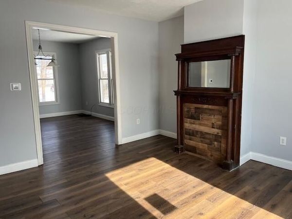 494 E Main Street , Newark, OH 43055