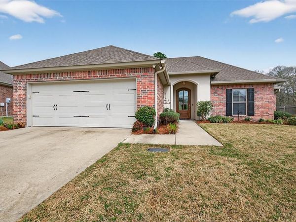2018 Briar Hollow, Shreveport, LA 71118