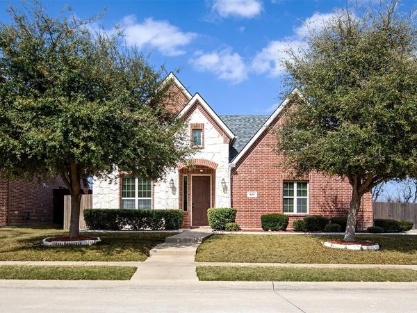 621 Seminole Trail, Murphy, TX 75094