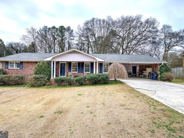 27 Oakdale Drive, Cartersville, GA 30120