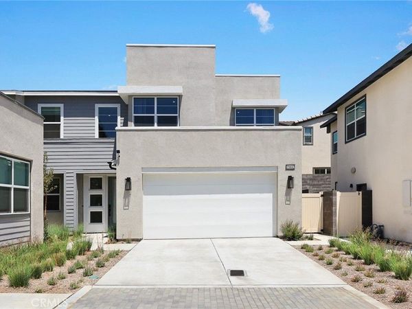 15842 Caterpillar Drive , Fontana, CA 92336