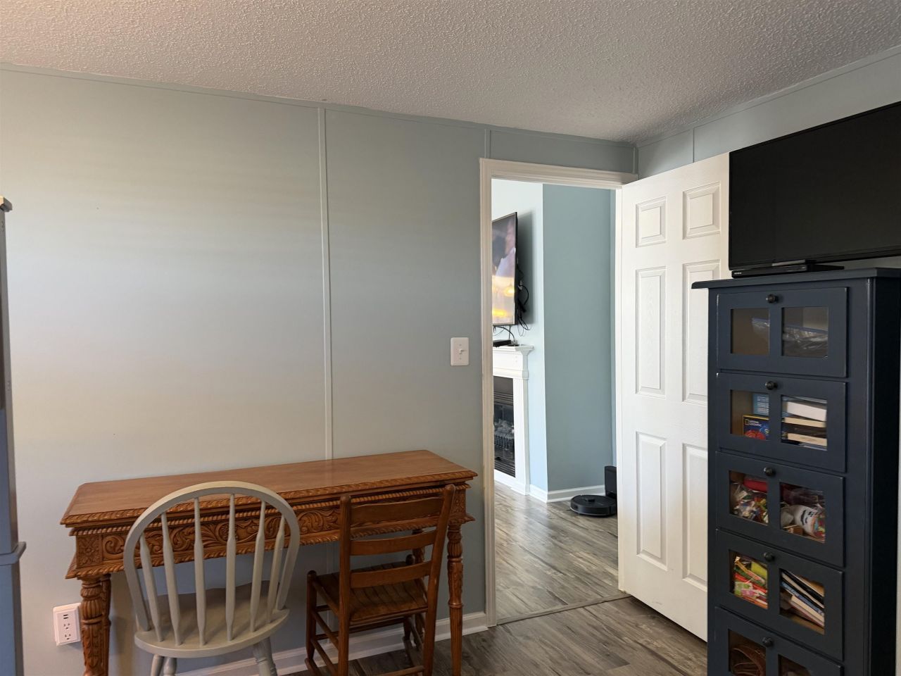 211 Dixon Dr. Photo 13