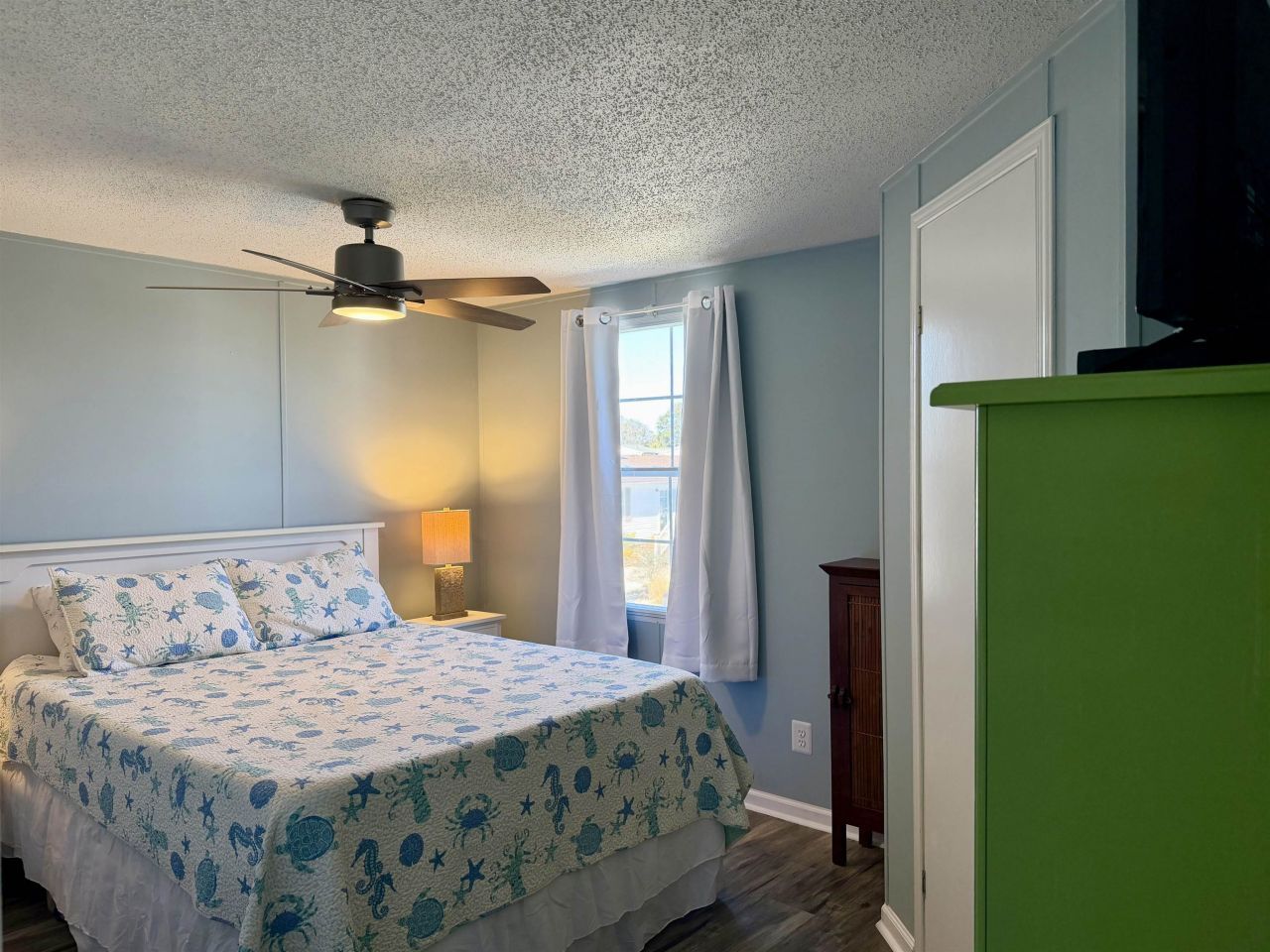 211 Dixon Dr. Photo 15