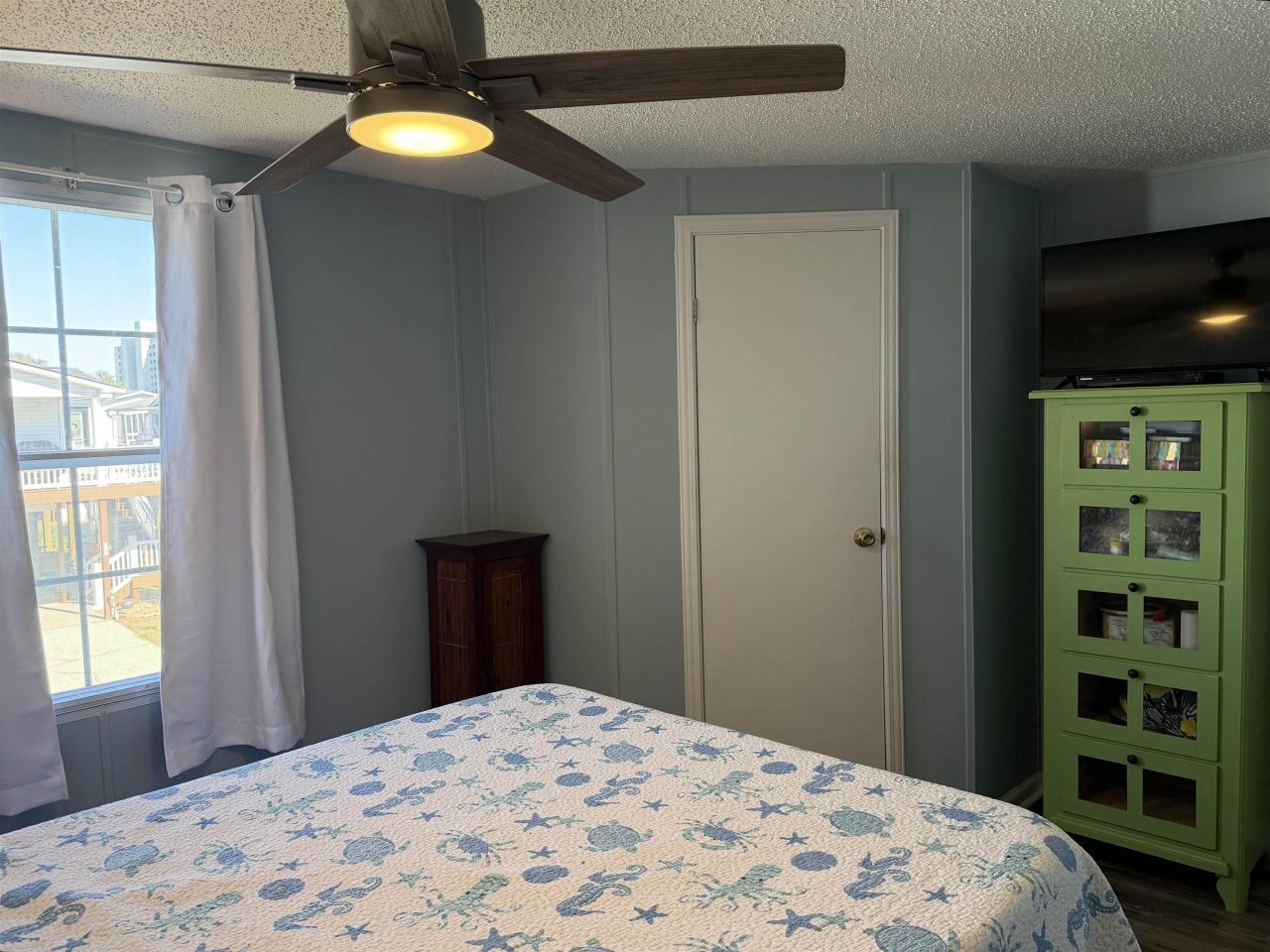 211 Dixon Dr. Photo 17