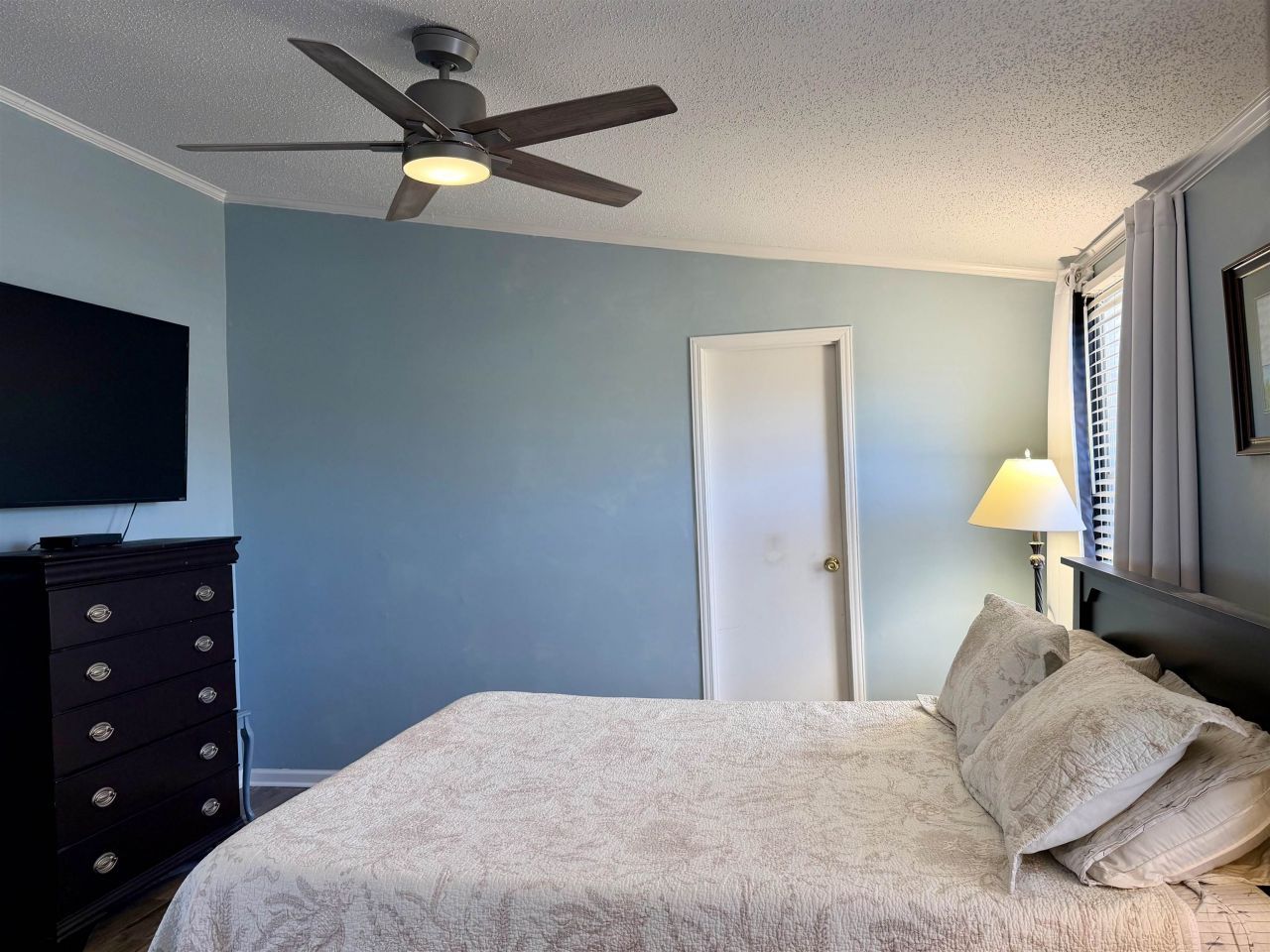 211 Dixon Dr. Photo 23