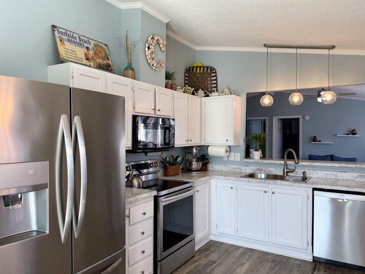 211 Dixon Dr. Photo 7