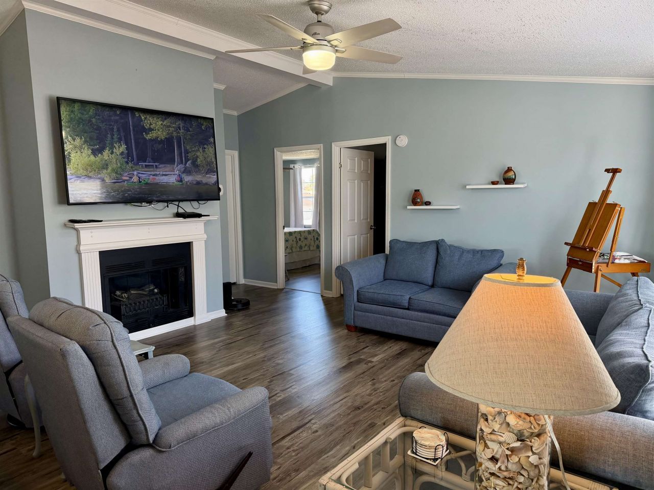 211 Dixon Dr. Photo 8