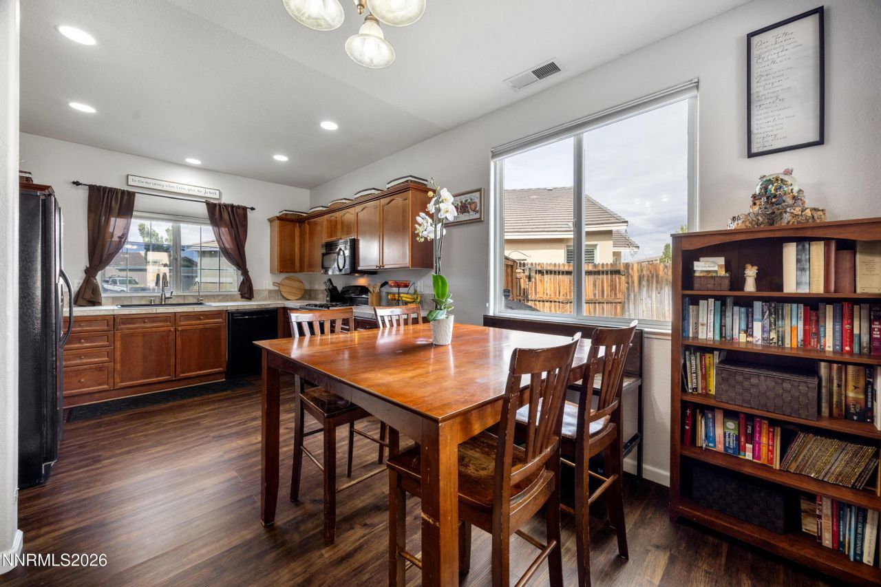 10380 Rosemount Drive, Reno, NV 89521 Photo