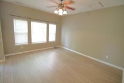 102 Chestnut Oaks Court photo 4