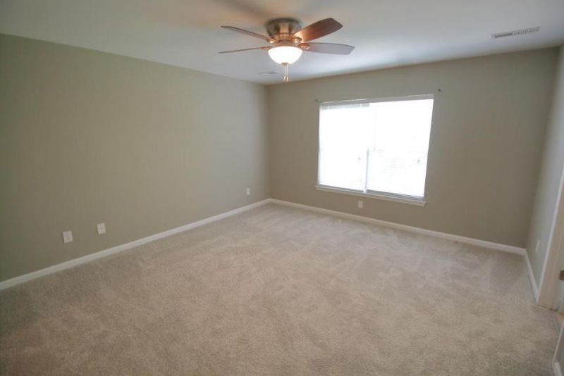 102 Chestnut Oaks Court Photo 7