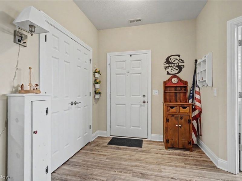 9264 Sharrott Road, Unit 801, Poland, OH 44514 Photo 30