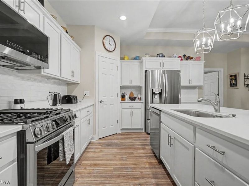 9264 Sharrott Road, Unit 801, Poland, OH 44514 Photo 5