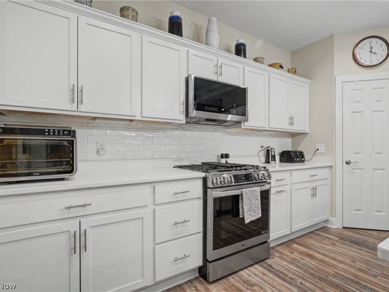 9264 Sharrott Road, Unit 801, Poland, OH 44514 Photo 8