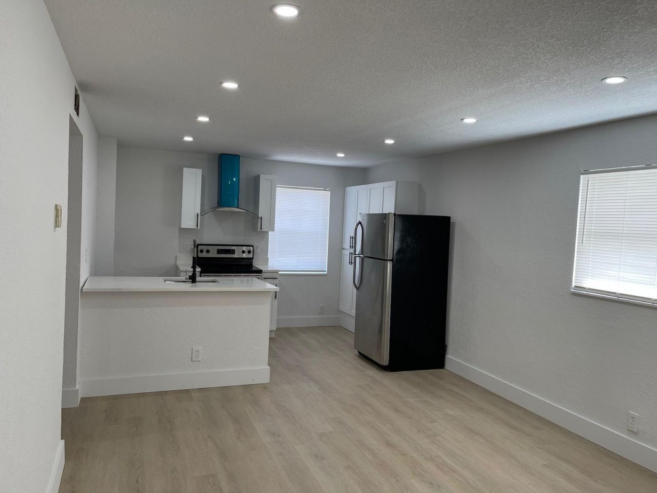 1015 NE 17th Avenue, Unit 203, Fort Lauderdale, FL 33304 Photo