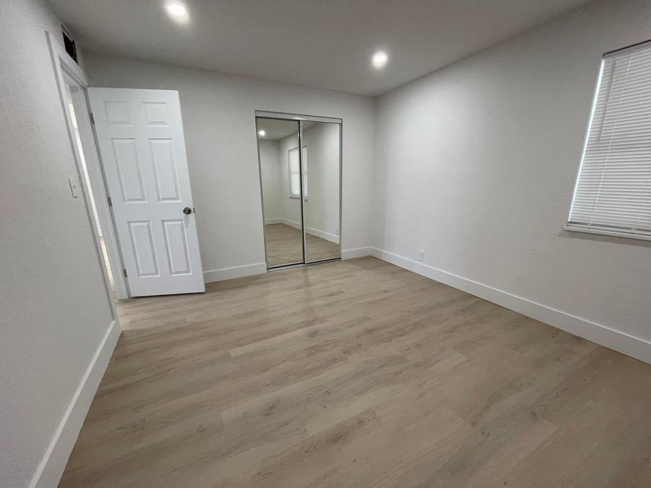 1015 NE 17th Avenue, Unit 203, Fort Lauderdale, FL 33304 Photo