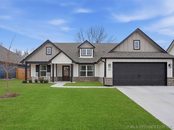3217 E Lincoln Street , Broken Arrow, OK 74014