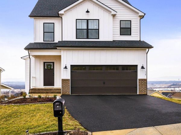 114 CHAMBERLAIN DR, STAUNTON, VA 24401