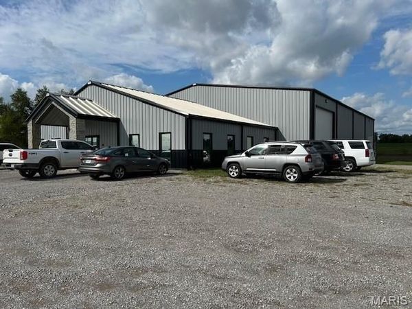 3046 Nash Road, Scott City, MO 63780