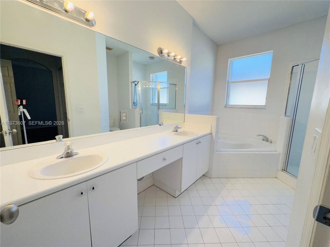 12877 SW 134th St , Miami, FL 33186 Photo