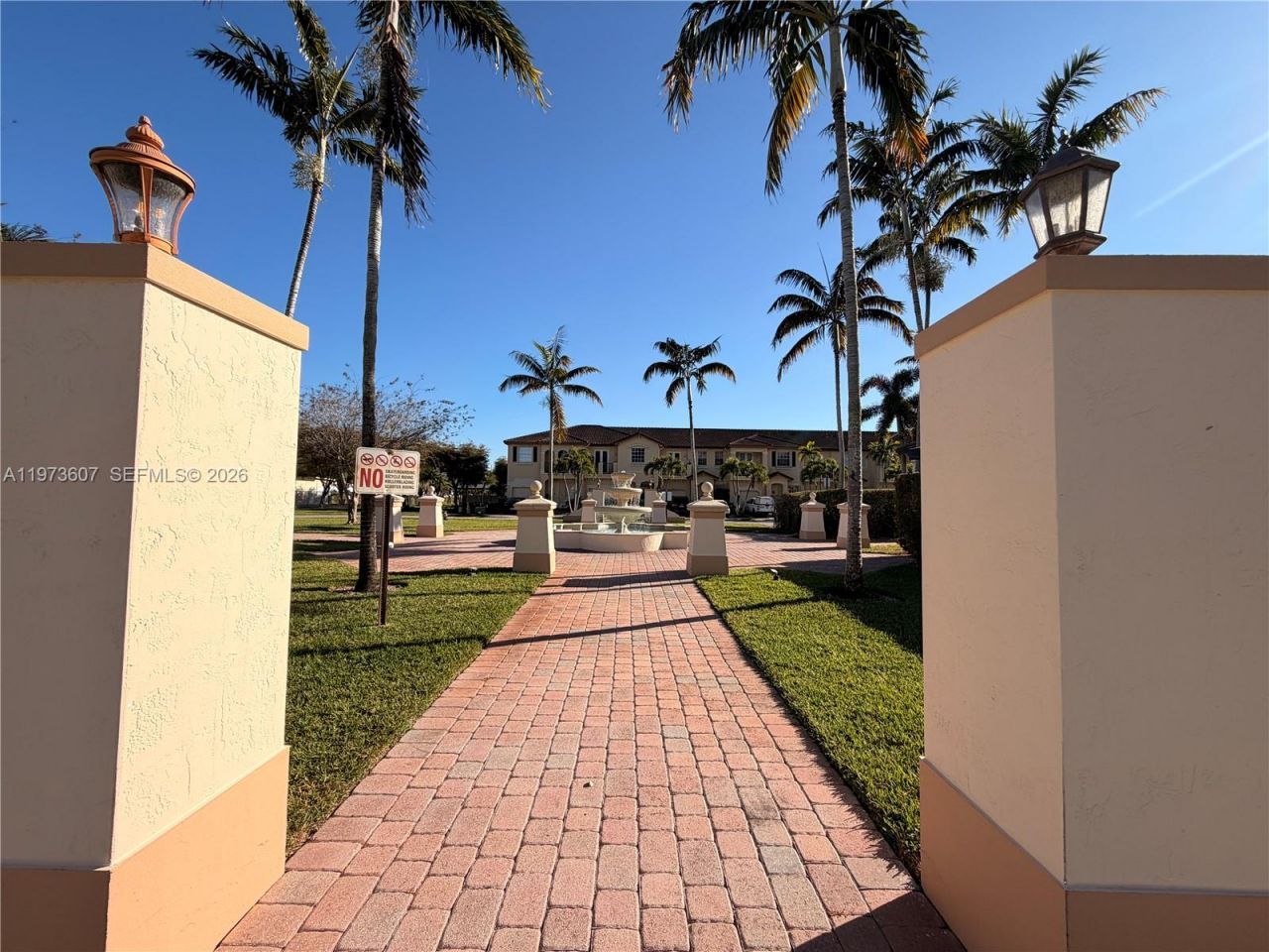 12877 SW 134th St , Miami, FL 33186 Photo