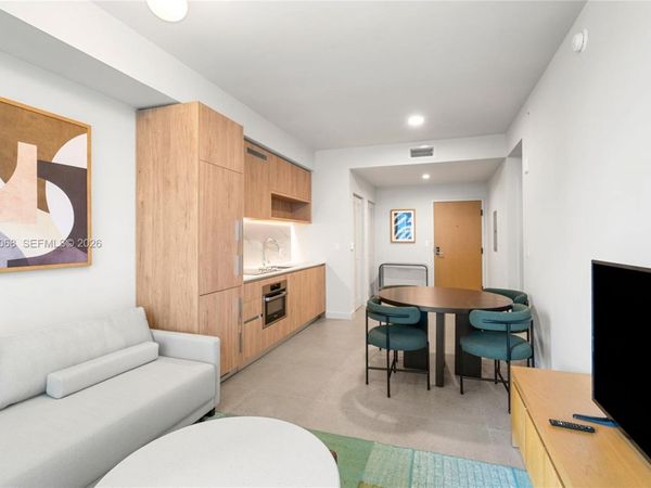 11 NE 6th St , Unit 2104, Miami, FL 33132