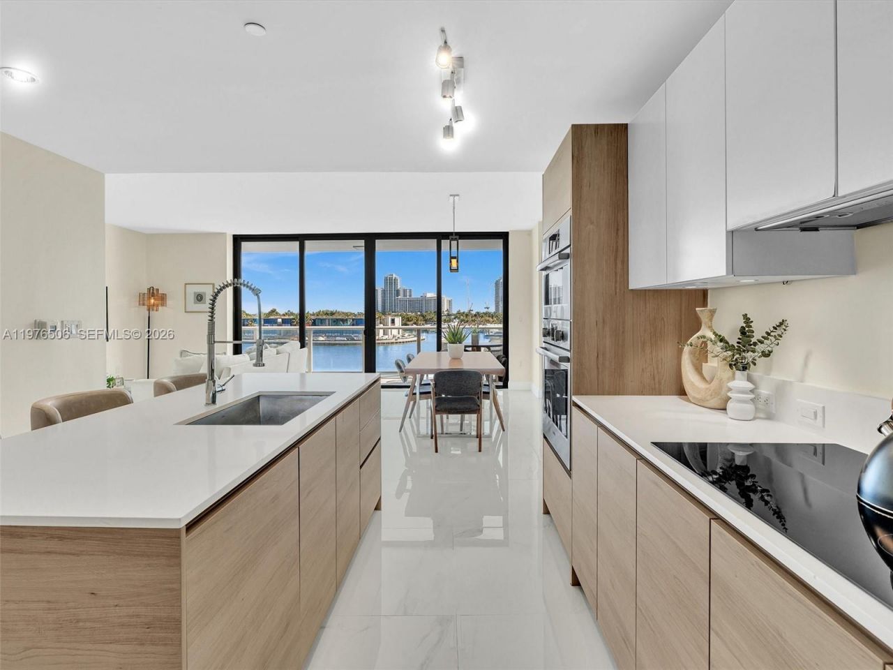 10201 E Bay Harbor Dr , Unit 401, Bay Harbor Islands, FL 33154 Photo