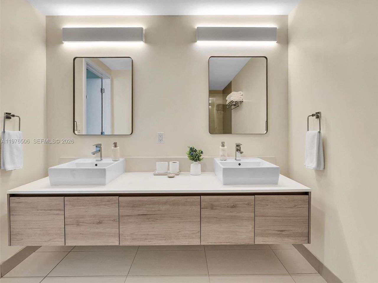 10201 E Bay Harbor Dr , Unit 401, Bay Harbor Islands, FL 33154 Photo