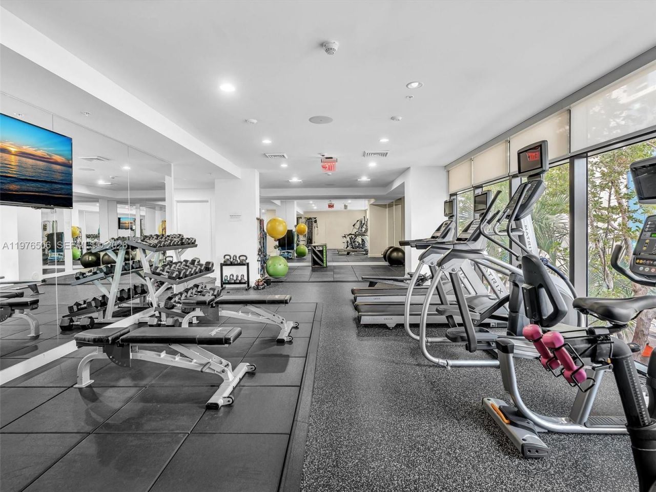 10201 E Bay Harbor Dr , Unit 401, Bay Harbor Islands, FL 33154 Photo