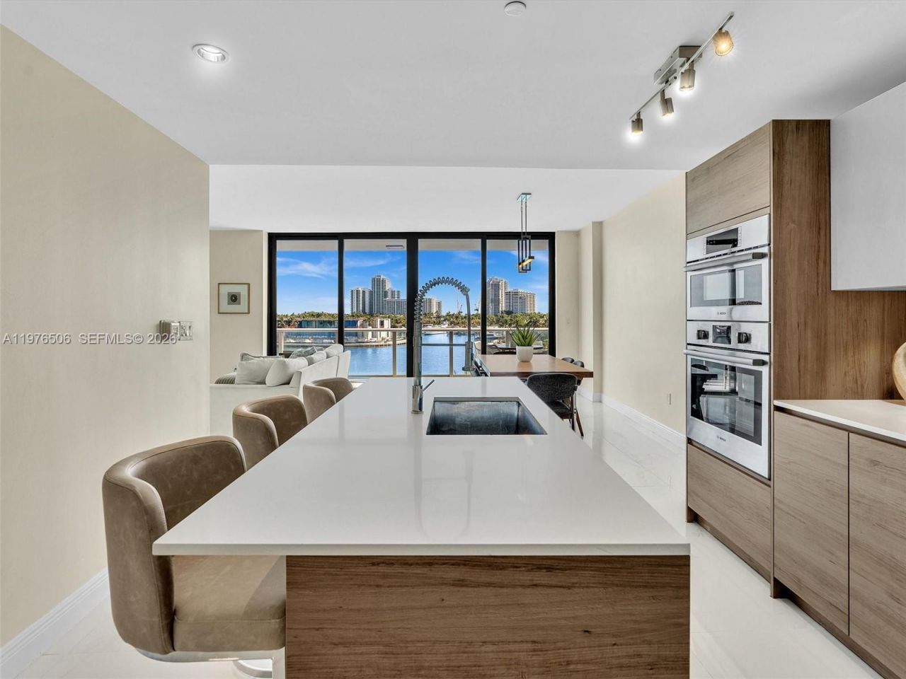 10201 E Bay Harbor Dr , Unit 401, Bay Harbor Islands, FL 33154 Photo