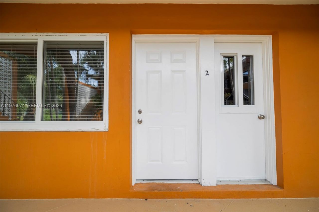 7901 SW 64th Ave , Unit 2, South Miami, FL 33143 Photo