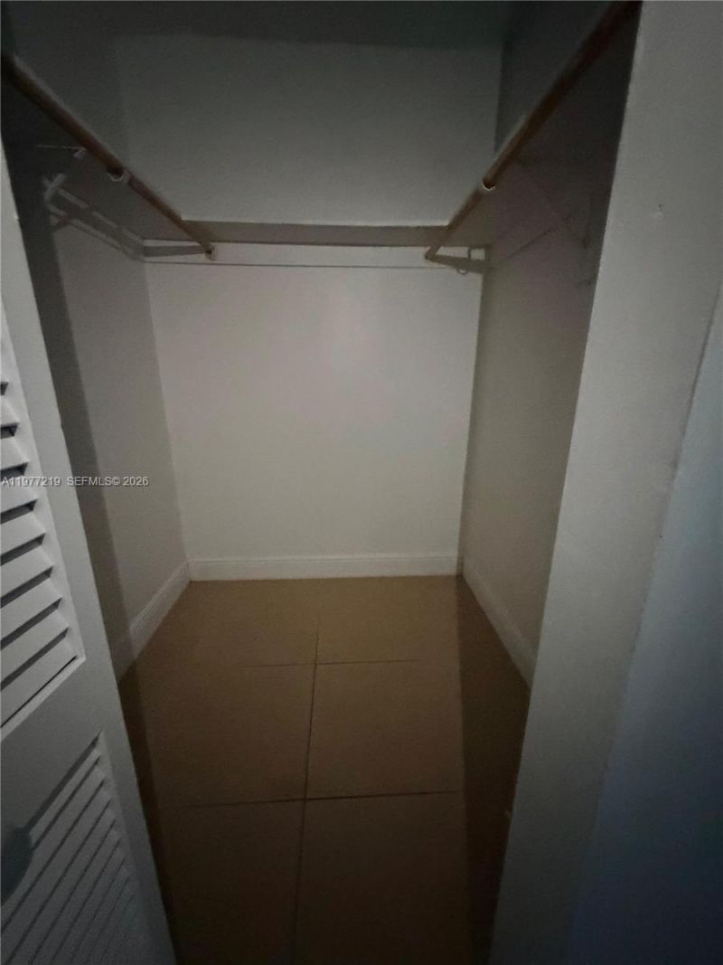 1735 W 60th St, Unit M201, Hialeah, FL 33012 Photo