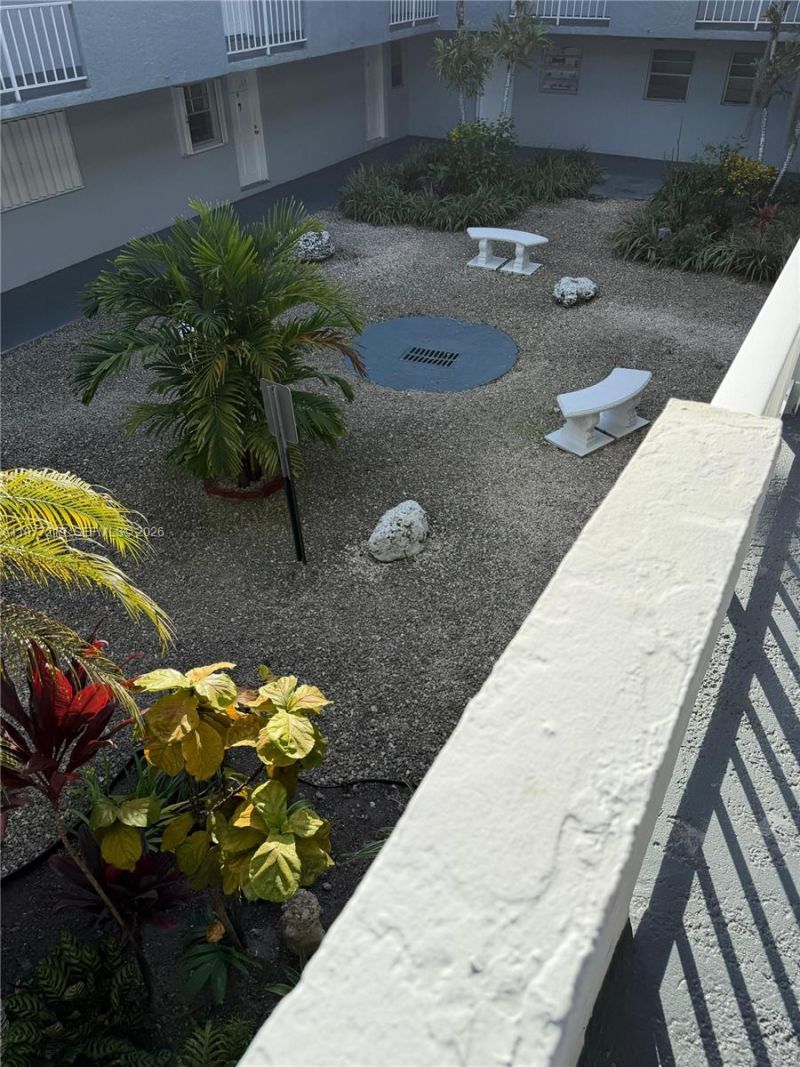 1735 W 60th St , Unit M201, Hialeah, FL 33012 Photo