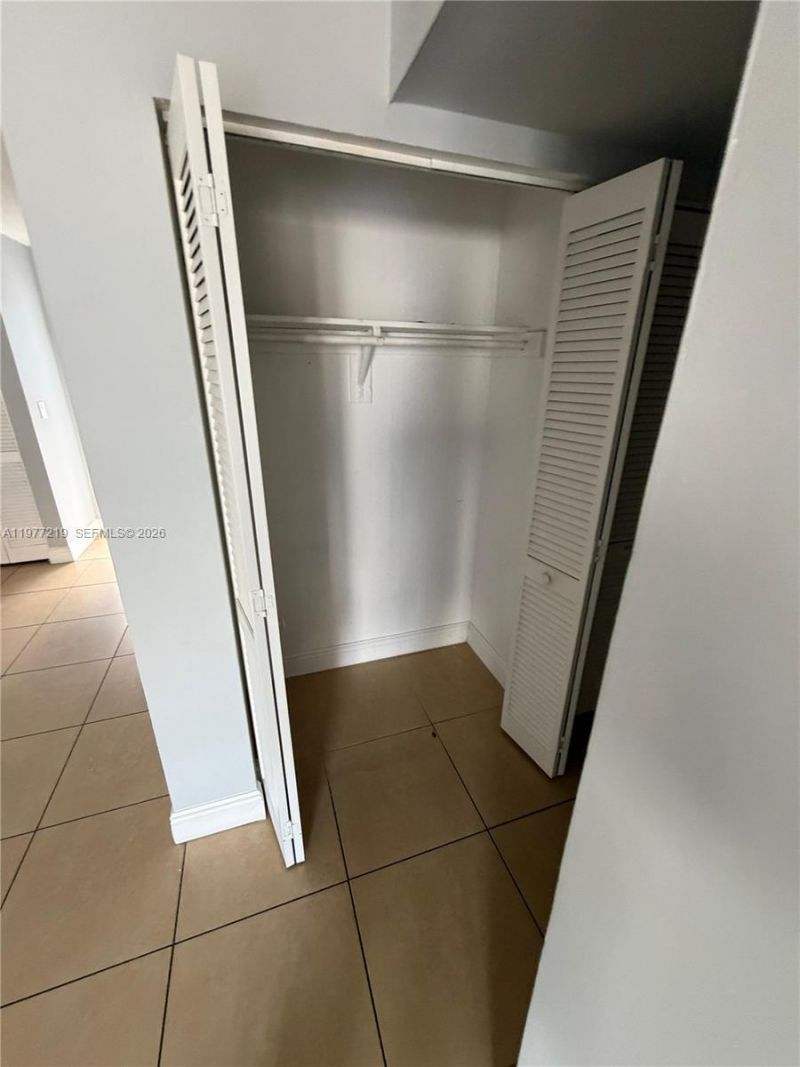 1735 W 60th St , Unit M201, Hialeah, FL 33012 Photo