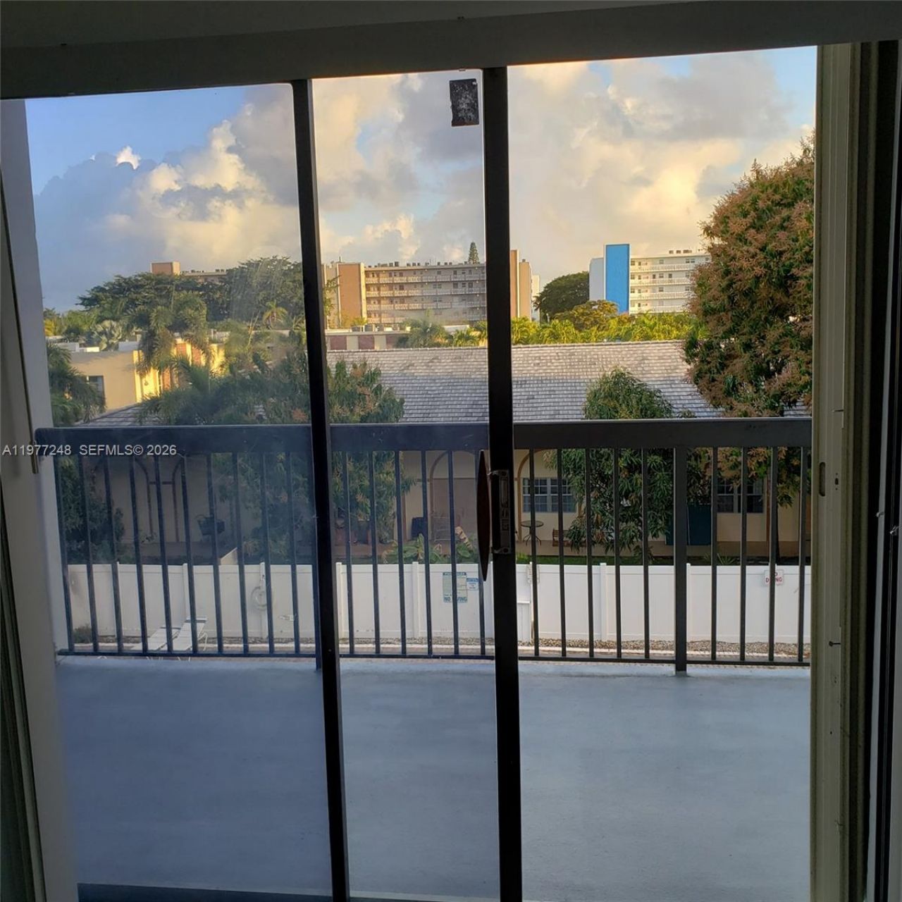 1301 NE 7th St , Unit 314, Hallandale Beach, FL 33009 Photo