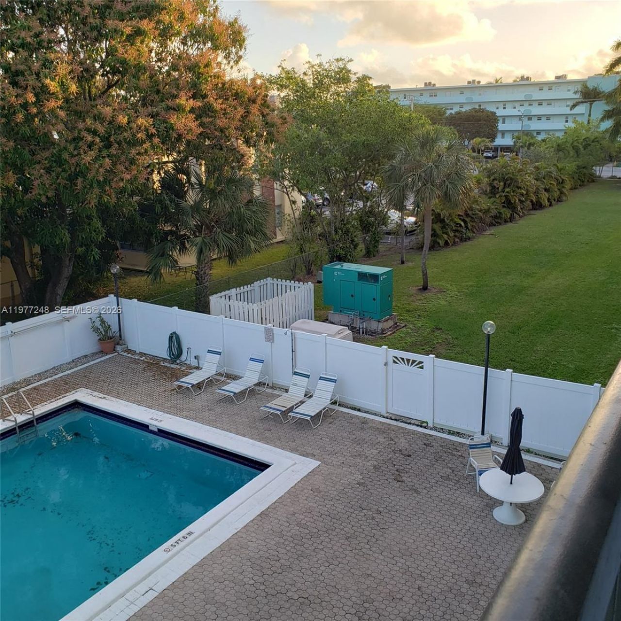 1301 NE 7th St , Unit 314, Hallandale Beach, FL 33009 Photo