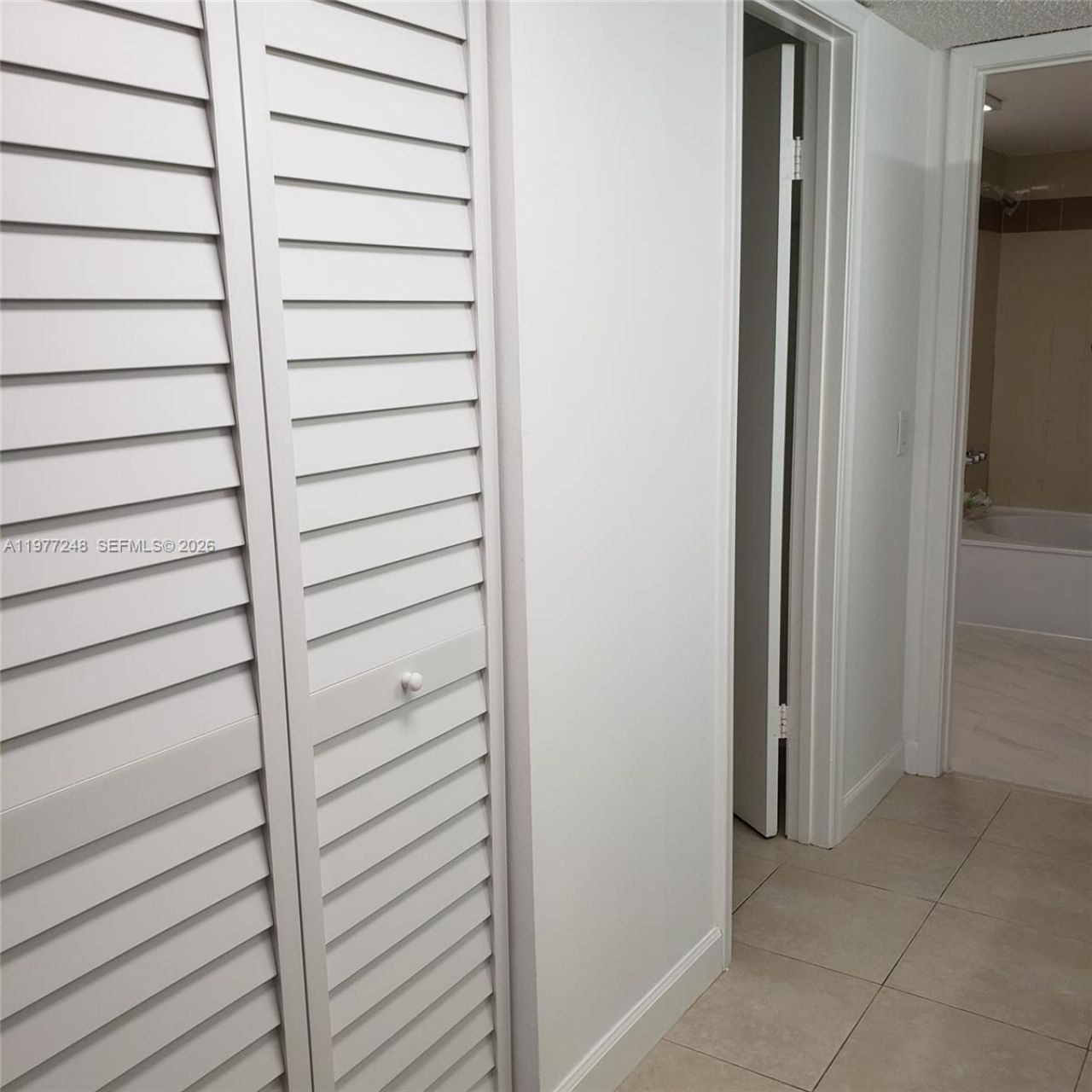 1301 NE 7th St , Unit 314, Hallandale Beach, FL 33009 Photo