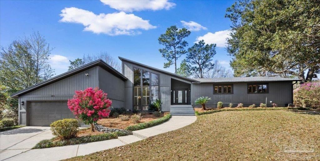 8871 Scenic Hills Dr, Pensacola, FL 32514 Main Photo