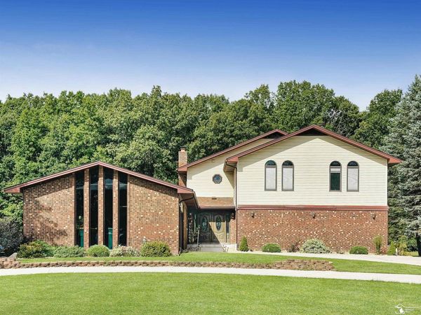 24576 Arsenal Road, Brownstown Twp, MI 48134