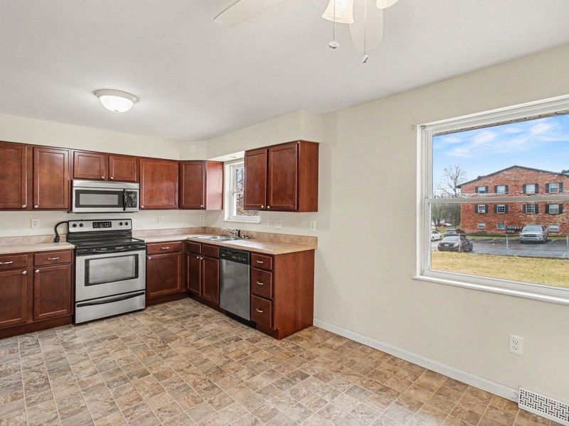 6 Spruce Drive, Florence, KY 41042 Photo 4