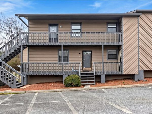 200 Vista Circle, Unit C, Winston-Salem, NC 27106