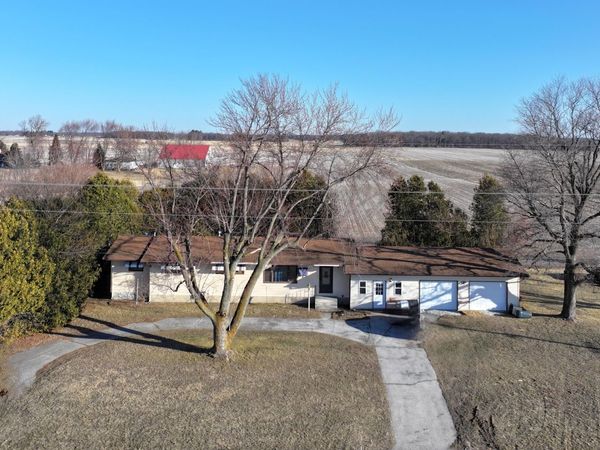 13788 W State Road 14, Medaryville, IN 47957