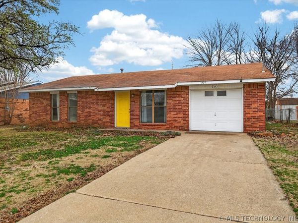 507 Highland Drive , Bartlesville, OK 74003