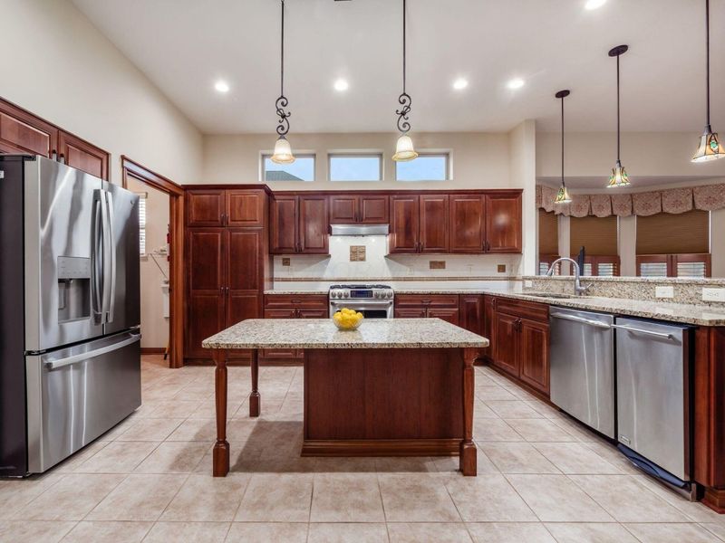 7513 Upper Cambridge Way , Westerville, OH 43082 Photo 12