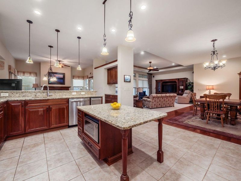 7513 Upper Cambridge Way , Westerville, OH 43082 Photo 14