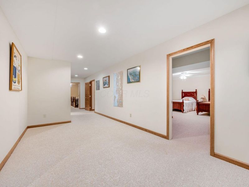 7513 Upper Cambridge Way , Westerville, OH 43082 Photo 36