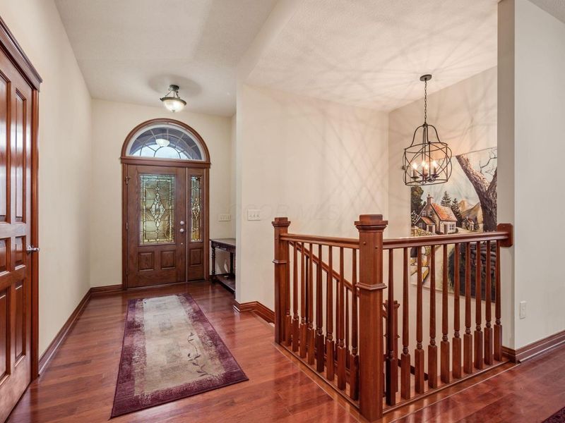 7513 Upper Cambridge Way , Westerville, OH 43082 Photo 4