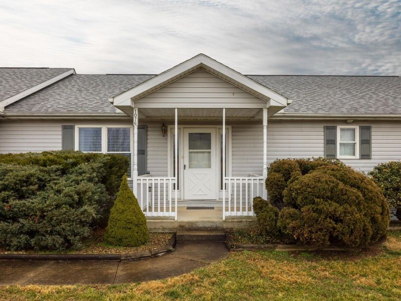 1076 Highland Drive, Albany, OH 45710 Photo 3