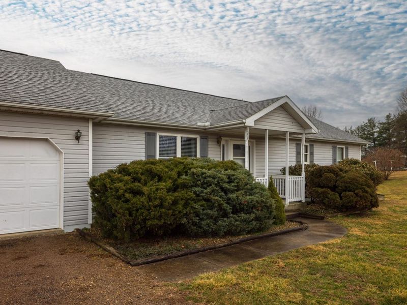 1076 Highland Drive, Albany, OH 45710 Photo 4